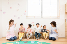 【幼稚園の幼稚園教諭】「出町柳駅」徒歩6分、キリスト教、アットホーム、モンテッソーリ教育