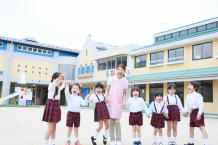 【幼稚園の幼稚園教諭】賞与計4.5ヶ月分、多彩なカリキュラムで個性を伸ばす