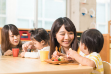 【認定こども園の保育教諭】マイカー通勤OK、その子らしさを大切にした保育