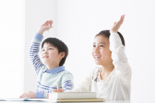 【放課後等デイサービスの児童指導員・保育士】週2日～勤務相談OK、個別性のある療育