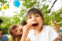 【幼稚園の幼稚園教諭】「久居駅」徒歩9分、笑顔が輝く「日本一の幼稚園」を目指す