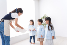 【幼稚園の幼稚園教諭】賞与年2回支給あり、個性や成長段階に応じた保育
