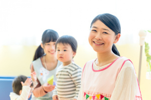 【認可保育園の園長】「井萩駅」徒歩7分、年間休日120日以上、子ども達が主役の環境