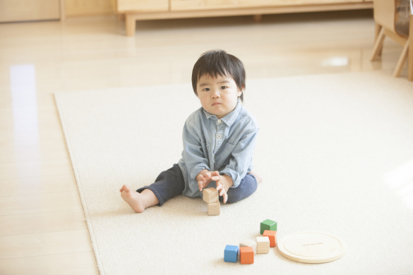 【小規模認可保育園の保育士】「市川駅」徒歩1分、手厚い上京サポートあり、年間休日122日、産休育休制度あり、乳児のみ保育、家庭的な雰囲気が魅力の園です