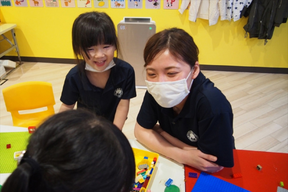 「江坂駅」徒歩7分、福利厚生充実、バランス良い幼児教育を大切にする園