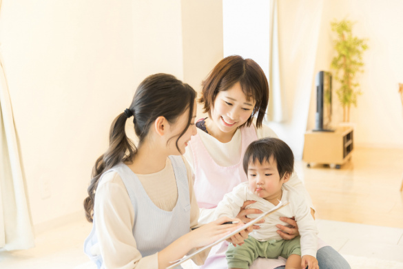 【小規模保育園の保育士】「三軒茶屋駅」徒歩4分、光の子の育成に励む園です