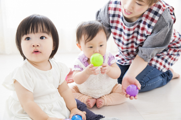 【小規模保育園の保育士】「箱崎駅」徒歩2分、充実の幼児教育プログラム