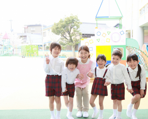 【幼稚園の幼稚園教諭】年間休日130日、豊かな感性を育む