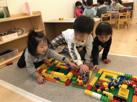 年間休日120日、子育てに喜びを持てる社会を目指す