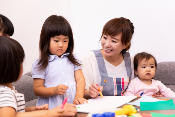 【幼稚園の幼稚園教諭】土日祝お休み、バランスのとれた教育を目指す