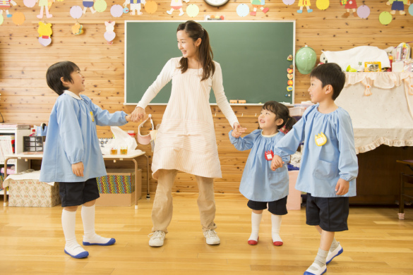 【認可保育園の保育士】「小屋浦駅」徒歩6分、自主的な行動のとれる子を育てる