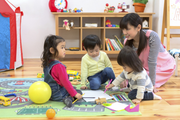 【幼稚園の主任幼稚園教諭】「日本橋駅」徒歩3分、笑顔が溢れる園を目指す