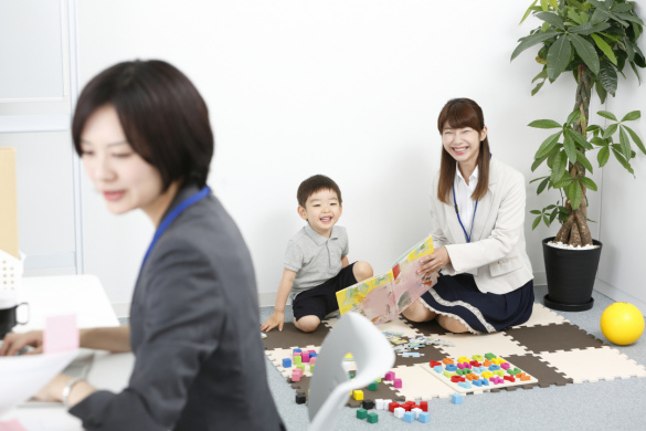 【認可保育園の保育士】「ささしまライブ駅」徒歩5分、自律した子どもの育成