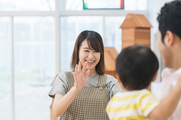 【事業所内保育園の保育士】「栄駅」徒歩3分、一人ひとりの子ども達を大切にした保育