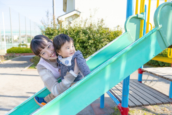 【認可保育園の保育士】「小机駅」徒歩2分、一人ひとりの子ども達を大切にした保育